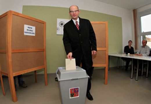 CSSD-Parteichef Bohuslav Sobotka bei der Wahl
