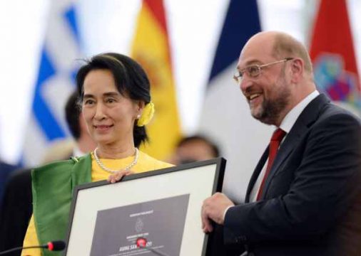 Birmas Oppositionsführerin Aung San Suu Kyi und EU-Parlamentspräsident Martin Schulz