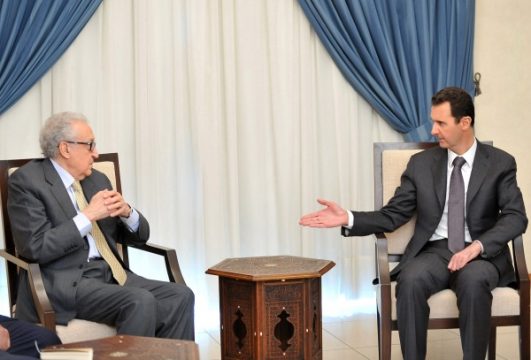 UN-Vermittler Lakhdar Brahimi und Syriens Präsident Baschar al-Assad