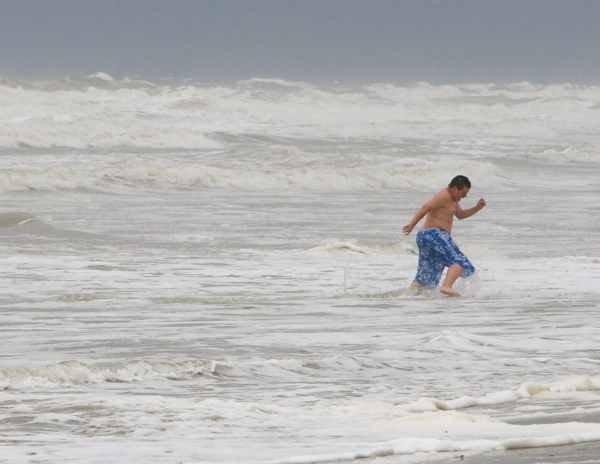 Neues Bademotto für Bredene: Bei Flut im Meer, bei Ebbe im Becken