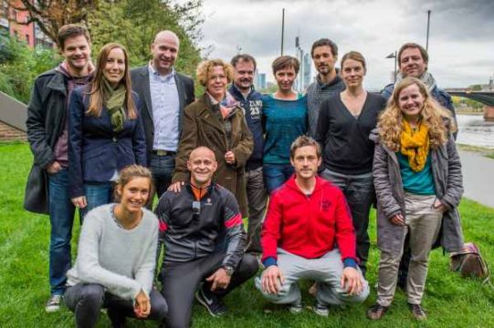 "Hin und Weg" von Ariane Schröder aus Eupen - Produzent Benjamin Herrmann/ Majestic Filmproduktion, Landtagsabgeordnete Astrid Wallmann, Miriam Stein, Staatssekretär Ingmar Jung/ Hessisches Ministerium für Wissenschaft und Kunst, Jürgen Vogel, Caroline von Senden/ Redaktionsleiterin ZDF, Johannes Allmayer, Julia Koschitz, Volker Bruch, Florian David Fitz, Victoria Mayer, Drehbuchautorin Ariane Schröder und Produzent Florian Gallenberger/ Majestic Filmproduktion (vlnr)