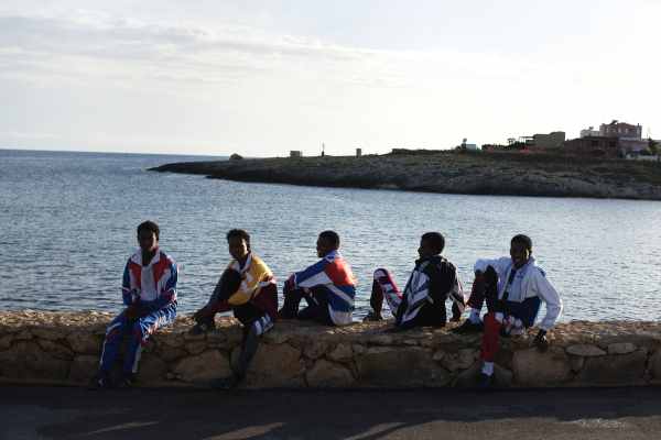 Flüchtlinge am 8. Oktober auf Lampedusa