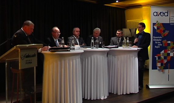 Podiumsdiskussion: Chancen und Risikender Autonomieerweiterung für den Wirtschaftsstandort DG