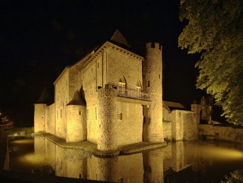 Farben der Nacht: Burg Raeren - Bild: Steffen Hammer (GEV)