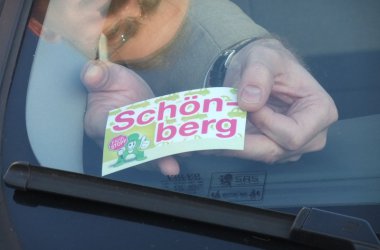 "Fahr Stopp" - Schönberger starten Mitfahrgelegenheit im sicheren Modus