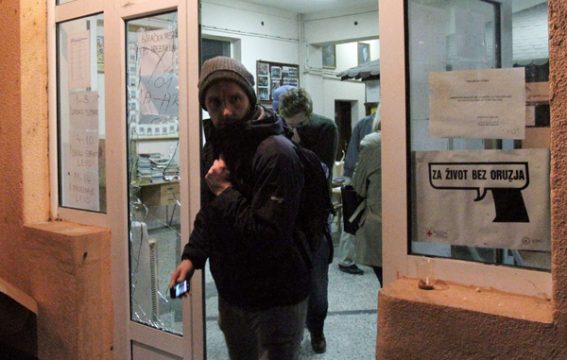 Ein Wahllokal in Mitrovica