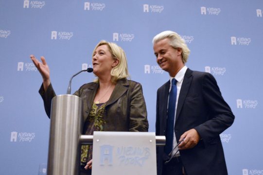 Le Pen und Wilders bei gemeinsamer Pressekonferenz in Den Haag