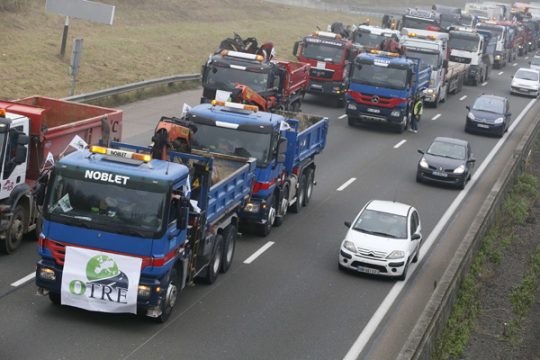 Brummifahrer proestieren gegen Ökomaut