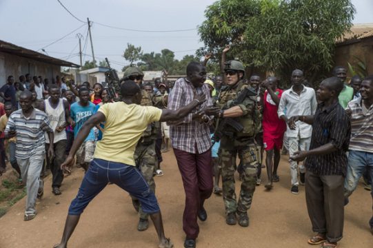 Franzosen beginnen mit Entwaffnung zentralafrikanischer Rebellen (Bild: Bangui)