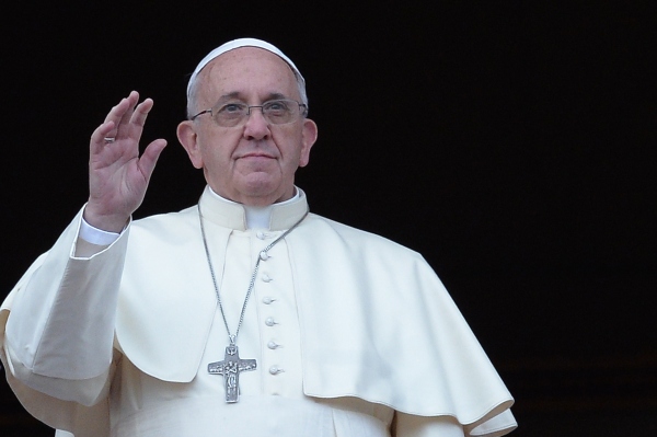 Papst spendet Segen "Urbi et Orbi"