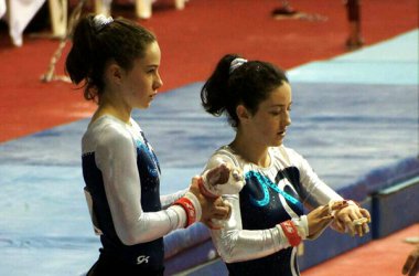 ISF-Gymnasiade in Brasilien: Lena und Bianca Theodor