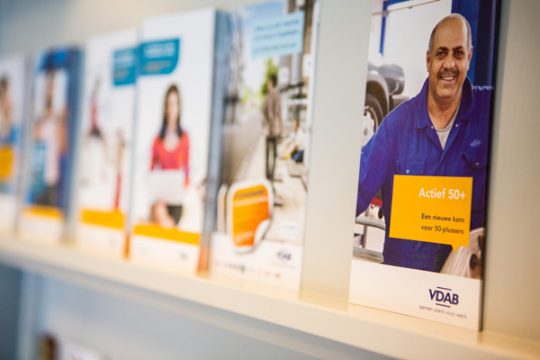 Broschüren auf dem Arbeitsamt