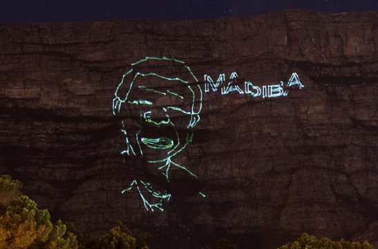 Gedenken an "Madiba": Südafrika begeht eine Woche der Trauer nach dem Tod Nelson Mandelas