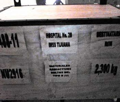 Container mit radioaktivem Material Kobalt-60 gestohlen (Bild von der Beladung des Transporters)