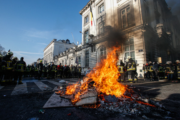 Protest der Feuerwehrleute in Brüssel