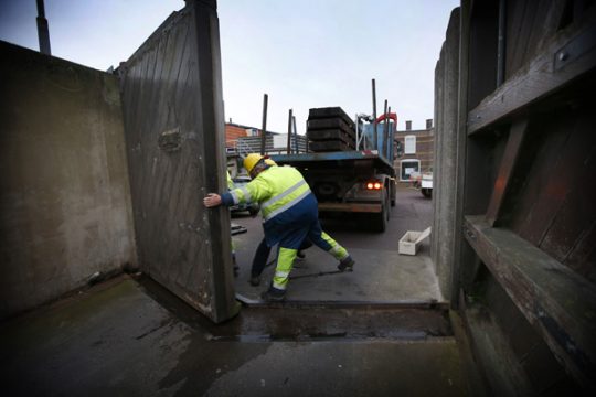 Die Niederlande bereiten sich auf Sturmtief "Xaver" vor (Den Oever)