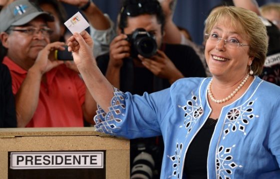 Michelle Bachelet ist Favoritin bei der Stichwahl in Chile