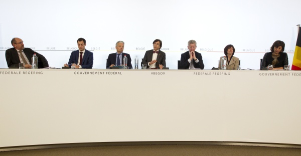 Johan Vande Lanotte, Alexander De Croo, Didier Reynders, Elio Di Rupo, Pieter De Crem, Laurette Onkelinx und Joëlle Milquet