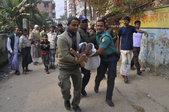 Unruhen bei Wahlen in Bangladesch