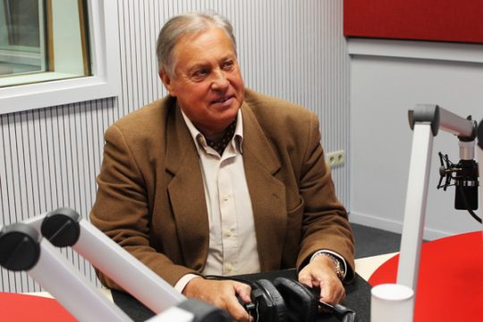 Raerens Bürgermeister Hans-Dieter Laschet im BRF-Studio