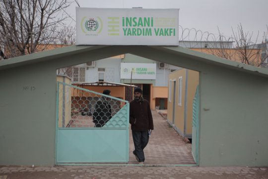 Eingang zur islamisch-türkischen Stiftung für humanitäre Hilfe (IHH) in Kilis