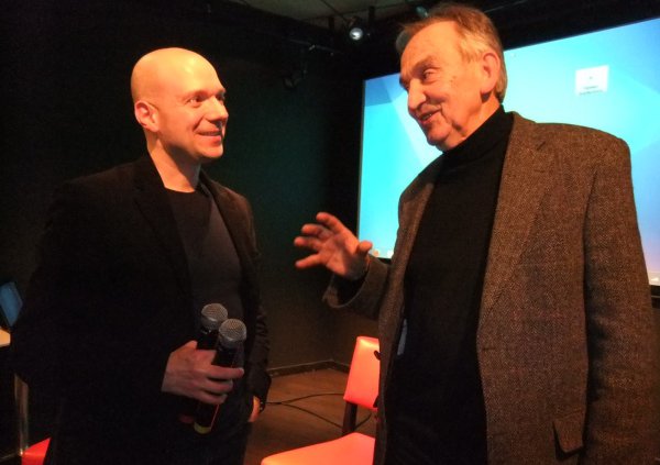 Der Literaturwissenschaftler Arvi Sepp im Gespräch mit dem Autor Robert Schaus