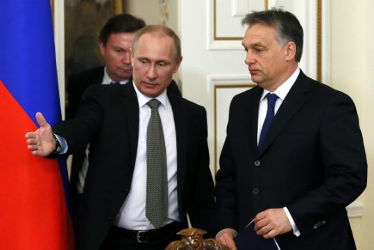 Wladimir Putin und Viktor Orban am Dienstag (14.1.) in Putins Residenz Novo-Ogaryovo außerhalb von Moskau