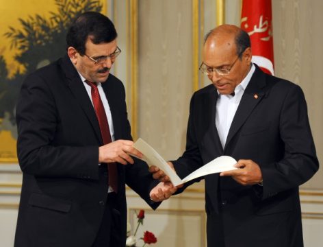 Ali Larayedh reicht seinen Rücktritt bei Tunesdiens Präsident Moncef Marzouki ein