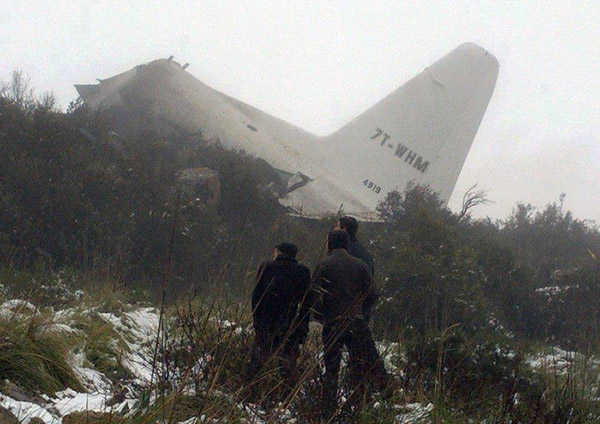 77 Tote bei Absturz von Militärflugzeug in Algerien