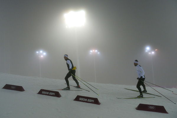 Athleten im Nebel: Martin Fourcade auf dem Biathlon-Kurs in Krasnaja Poljana