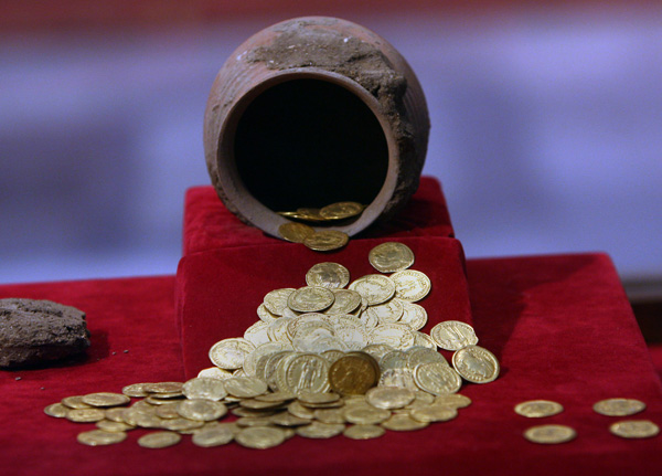 Goldmünzen in einer Ausstellung in Kairo