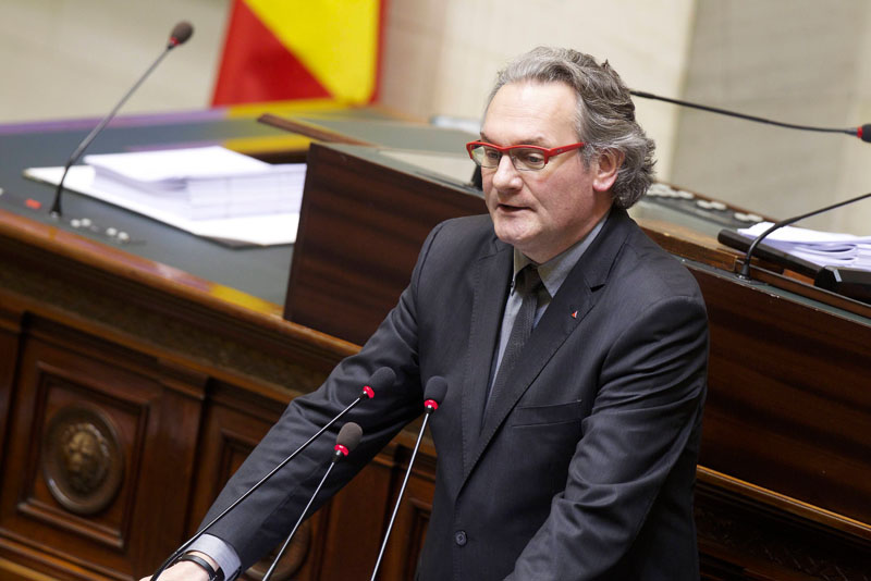 Minister Jean-Pascal Labille in der Kammer