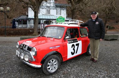 Vor 50 Jahren gewann Paddy Hopkirk im Mini mit der Nr. 37 die Rallye Monte-Carlo