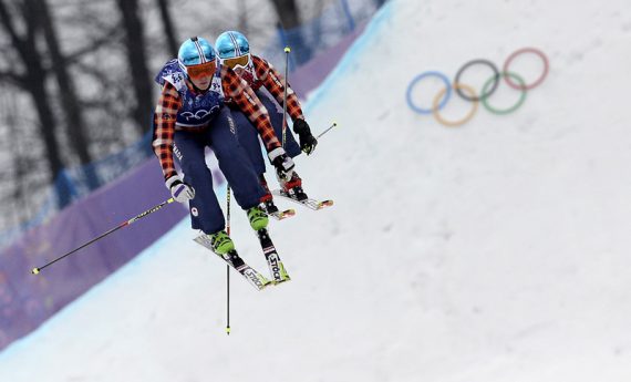 Marielle Thompson siegt im Skicross, Kelsey Serwa fährt auf Rang zwei