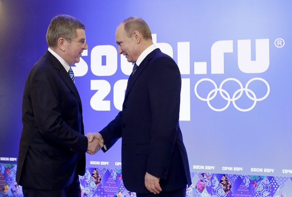 IOC-Präsident Thomas Bach und Kremlchef Wladimir Putin in Sotschi