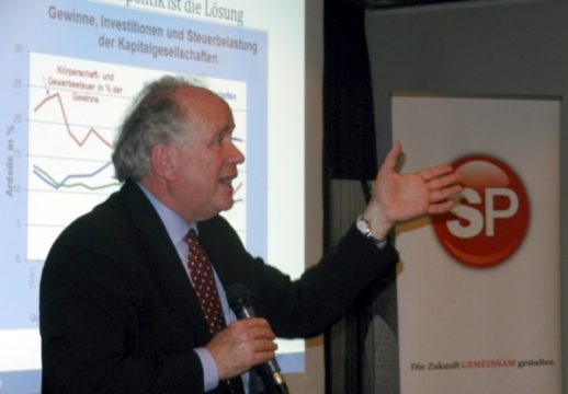 Prof. Dr. Heiner Flassbeck beim Diskussionsabend des SP-Regionalverband