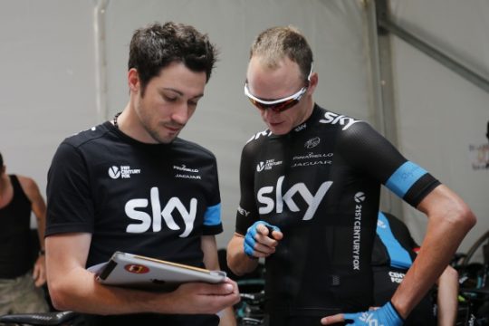 Christopher Froome vom Team Sky (r.) vor der Oman Tour 2014 (17.2.)