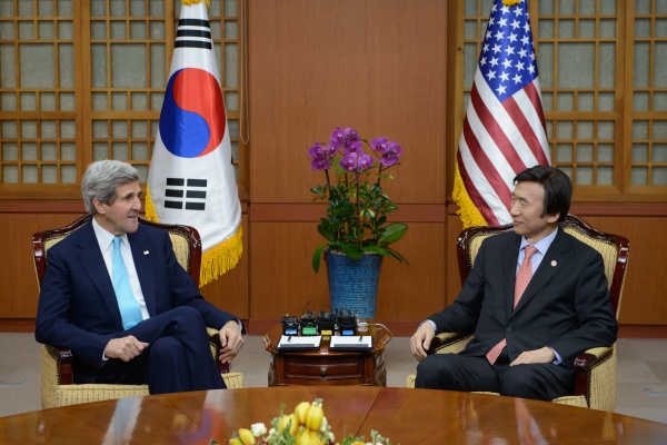 US-Außenminister John Kerry und Südkoreas Außenminister Yun Byung-Se
