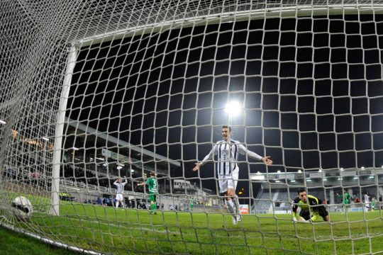 AS Eupen nach Sieg über Lommel wieder Tabellenführer