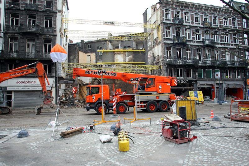 Explosion in der Lütticher Rue Léopold fordert vierzehn Menschenleben (Bild: 3. Februar 2010)