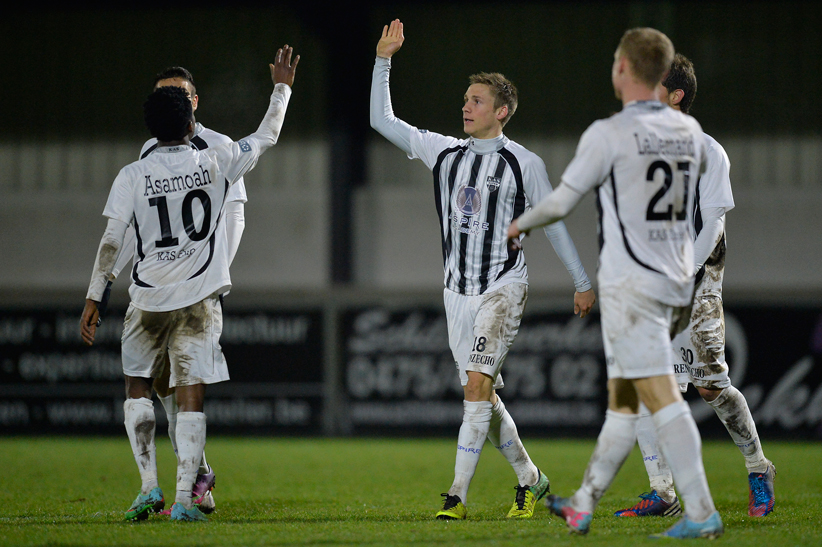 AS Eupen feiert 6:0-Sieg in Hoogstraten