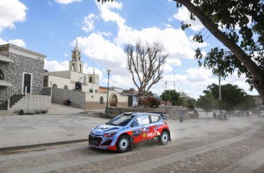 Rallye Mexiko: Thierry Neuville klettert auf Rang drei