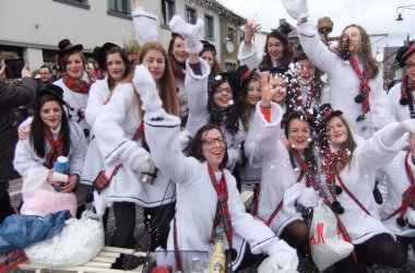 Rosenmontagszug in Büllingen 2014