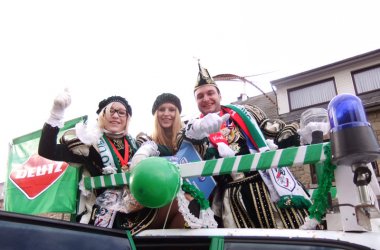 Rosenmontagszug in Büllingen 2014