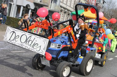 Rosenmontagszug in Eupen 2014