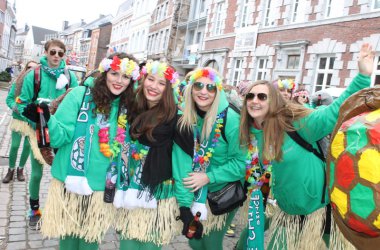 Rosenmontagszug in Eupen 2014