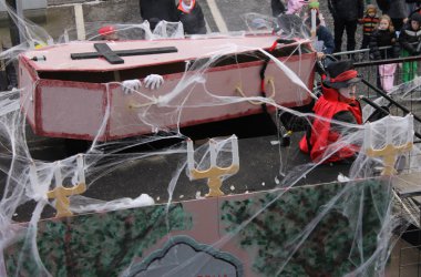 Rosenmontagszug in Eupen 2014