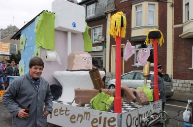 Rosenmontagszug in Eupen 2014