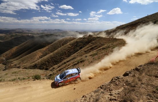 Erstes Podium für den Hyundai i20: Thierry Neuville fährt in Mexiko auf Rang drei