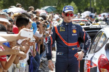 Erstes Podium für den Hyundai i20 WRC: Thierry Neuville und Nicolas Gilsoul fahren in Mexiko auf Rang drei